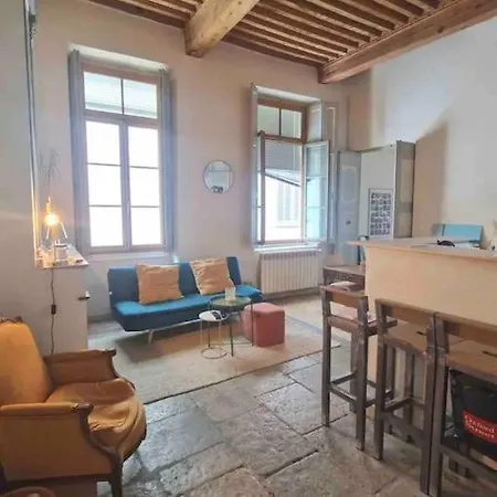 Plein Centre-ville Apartment *